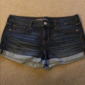 Sz 12 express denim shorts